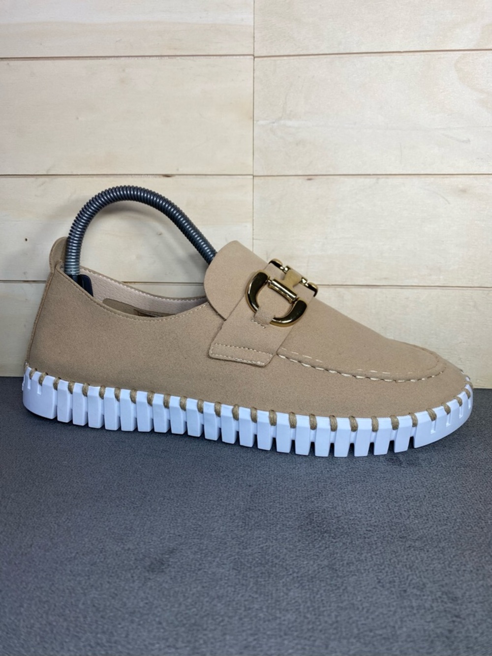 Ilsie Jacobsen Tulip Bit Loafers Beige Women's Size 8 Shoes EU40 Flats